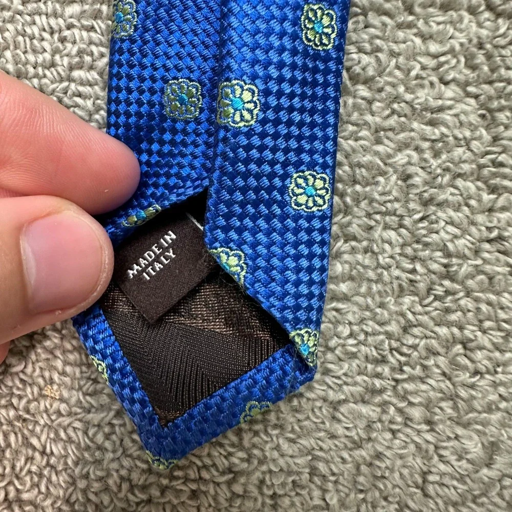 Robert Talbott Best of Class Silk Tie Blue Green Floral Medallion Made in Italy